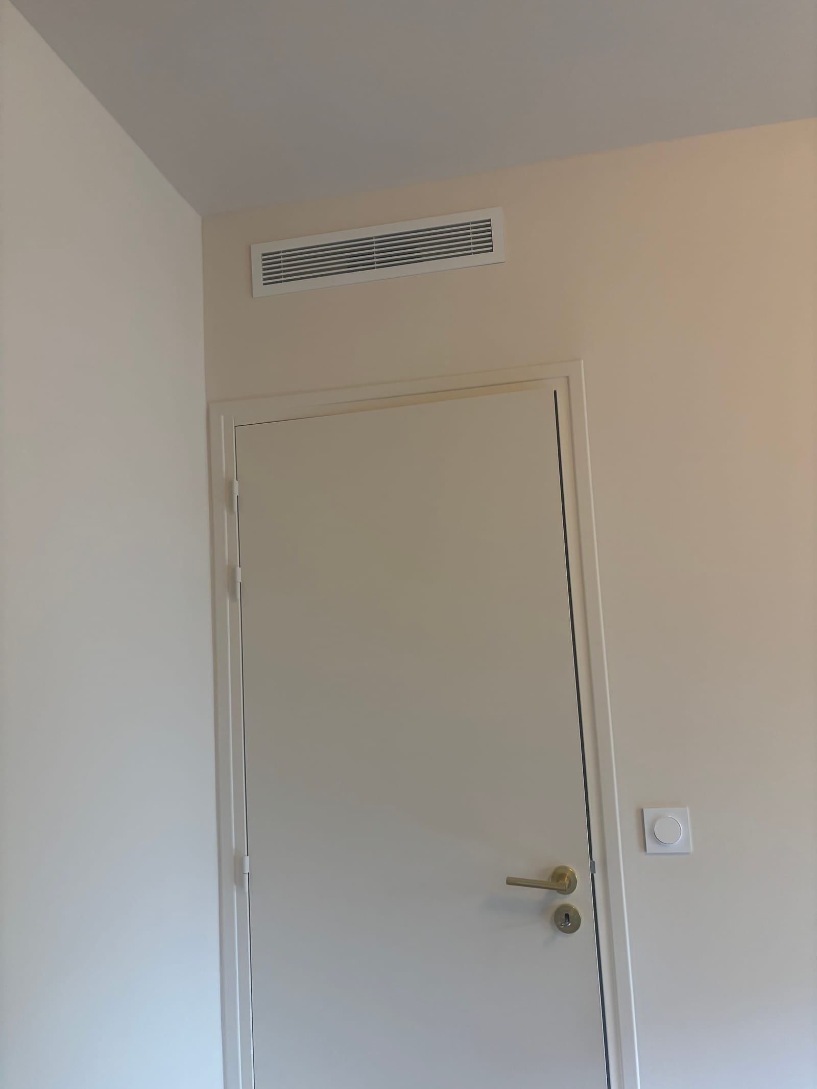 Installation ParisClim — finition propre